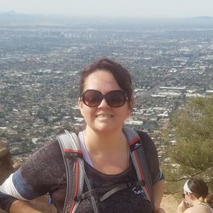 Meet your Posher, Mona